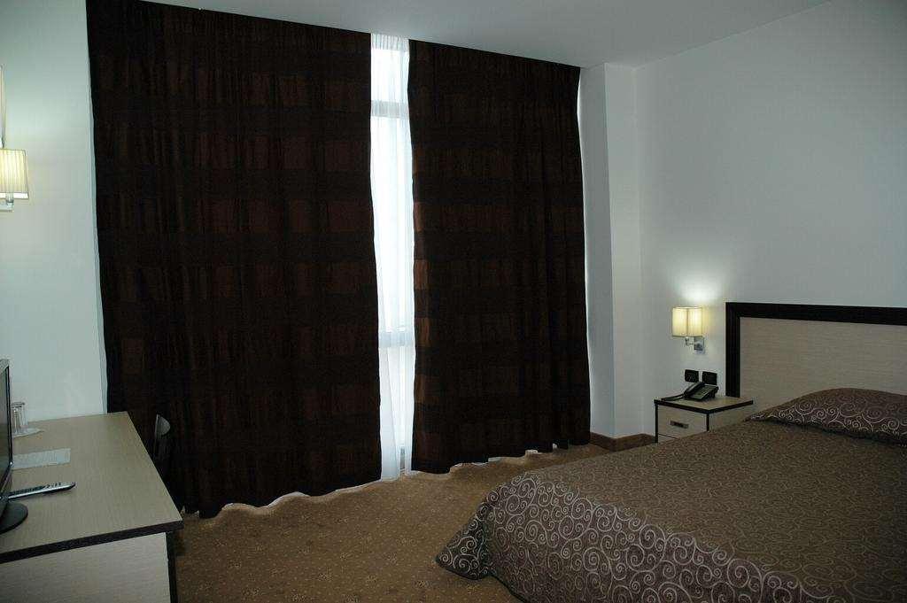 Fieri Hotel Fier Bilik gambar