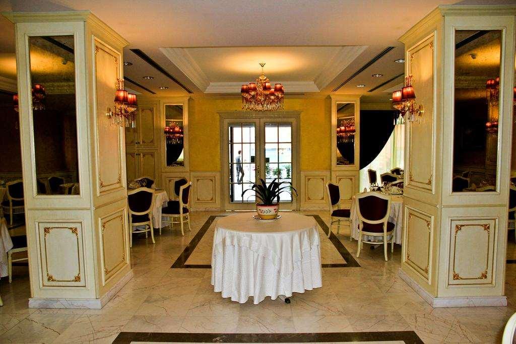 Fieri Hotel Fier Restoran gambar